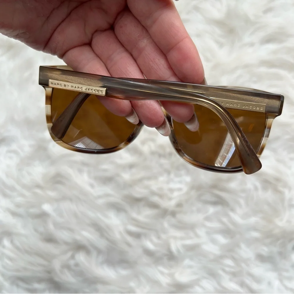 Marc By Marc Jacobs Striped Brown Tortoise Sunglasses  MMJ 440/S